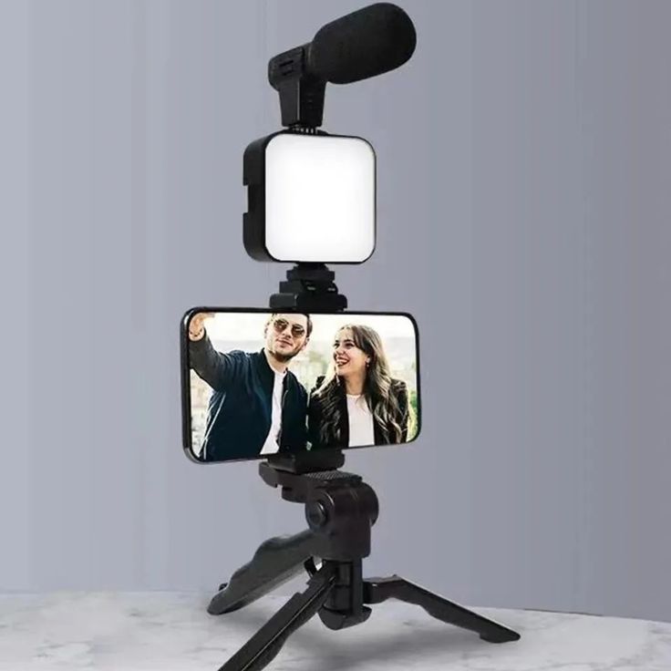 Kit Trípode con Micrófono + Luz LED | Ideal para Creadores de Contenido
